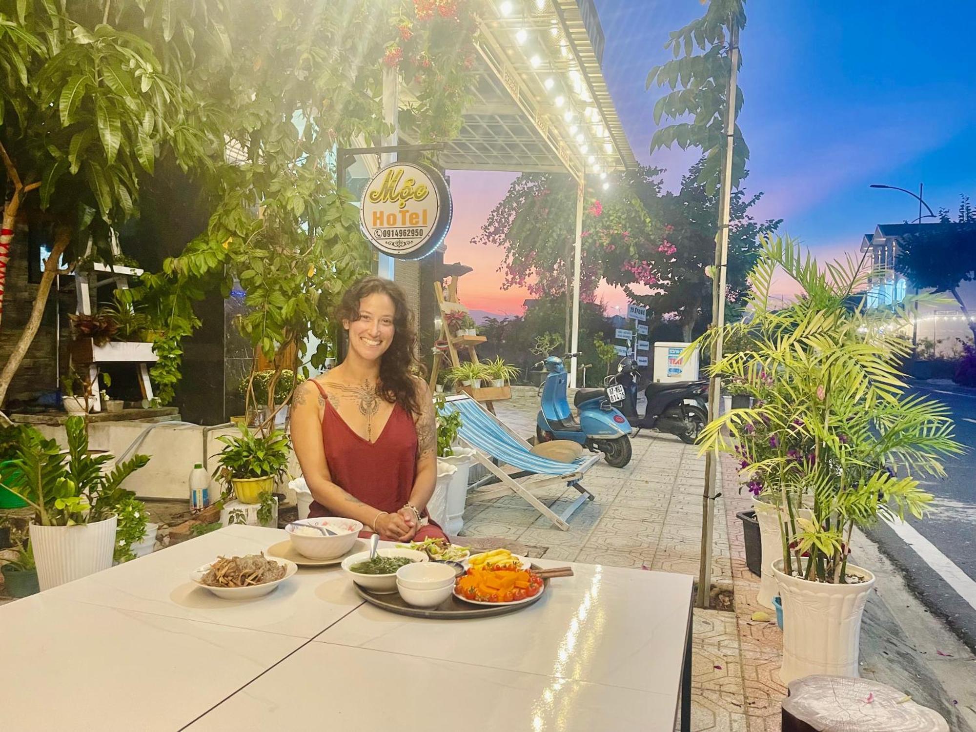 Moc Homestay- Near Bai Dai Beach Cam Lam Extérieur photo