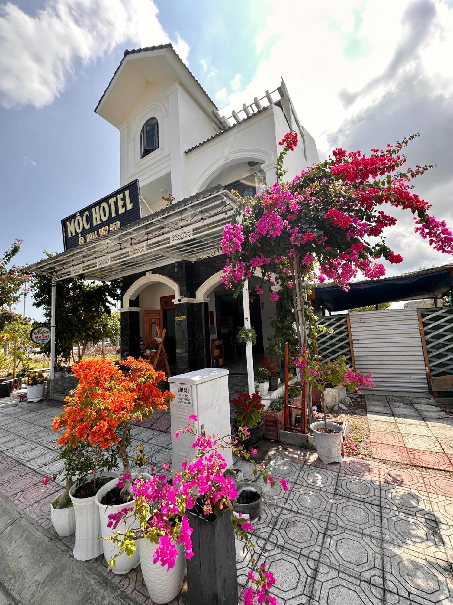 Moc Homestay- Near Bai Dai Beach Cam Lam Extérieur photo